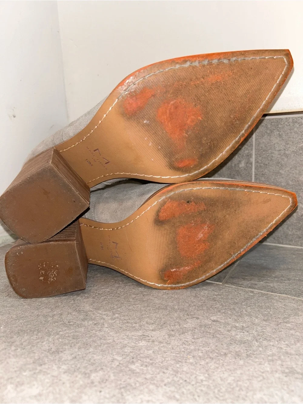 Marc Fisher light gray suede Orlanda bootie with pointed toes size 10